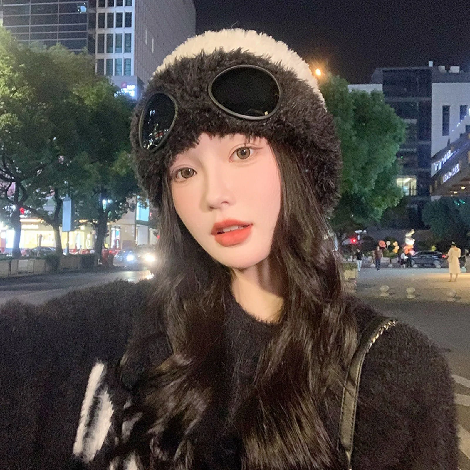 Мягкая эластичная шапка-бини Ldabrye ветрозащитная теплая с клапанами для ушей, фото №4