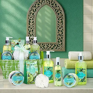 Набір для ванни BRUBAKER Cosmetics "White Tea & Ginger" з 8 предметів у кошику synthetic.ua - Фото 1