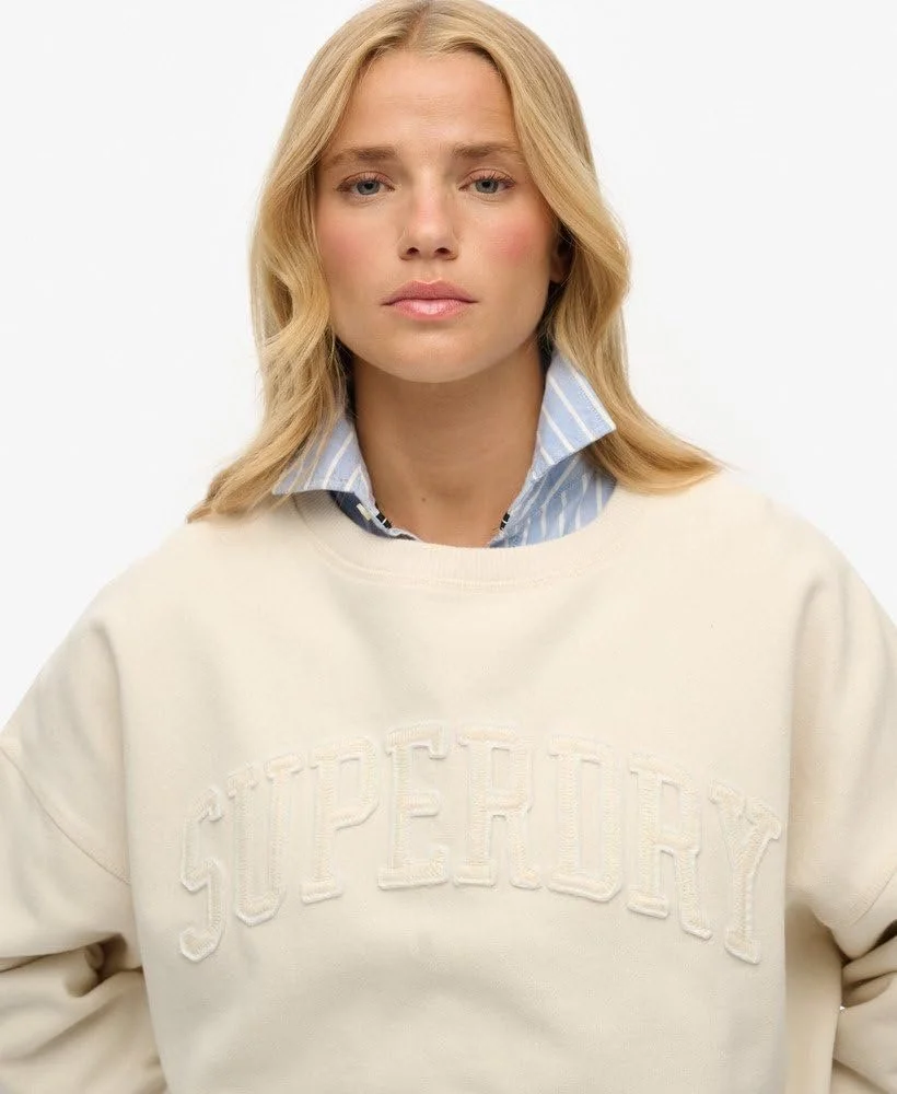 Женский свитшот Superdry Athletic Essentials с подходящими аппликациями, фото №3