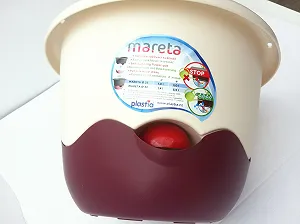 Підвісний вазон Plasti a Schumm Mareta 1808542570 самополивний 25 см слонова кістка / винно-червоний - Фото 1