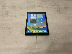 Планшет Apple iPad A1822 MP2F2LL/A (5 Gen., 2017), 9.7", Apple A9, 2GB, 32GB, Wi-Fi - Фото 1