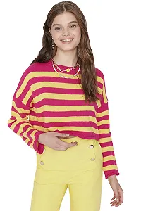 Джемпер вязаный Trendyol Basic с круглым вырезом, классический крой. - Фото 1