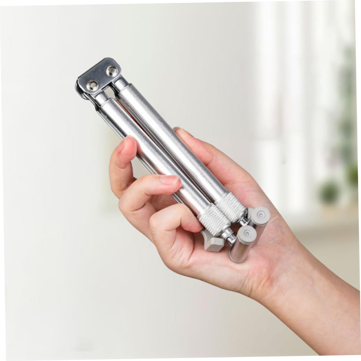 Подставка для ноутбука алюминиевая HOMSFOU Регулируемая Складная Легкая с полым дизайном для лучшего охлаждения Совместима со всеми ноутбуками и планшетами для путешествий и эргономики, фото №3