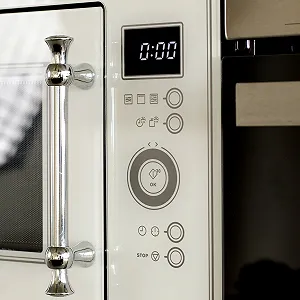 Вбудована мікрохвильова піч Electrolux EMT25203 White synthetic.ua - Фото 1