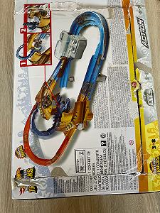 Автомобильный трек Hot Wheels Scorpion Raceway нет некоторых деталей - Фото 1