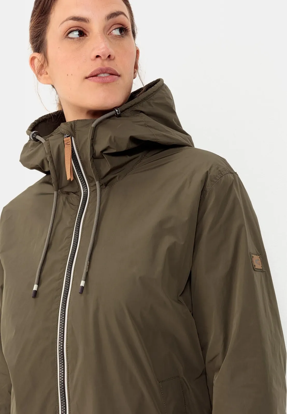 Жіноче функціональне пальто Camel Active з переробленого поліестеру, фото №6 Жіноче функціональне пальто Camel Active з переробленого поліестеру, фото №6