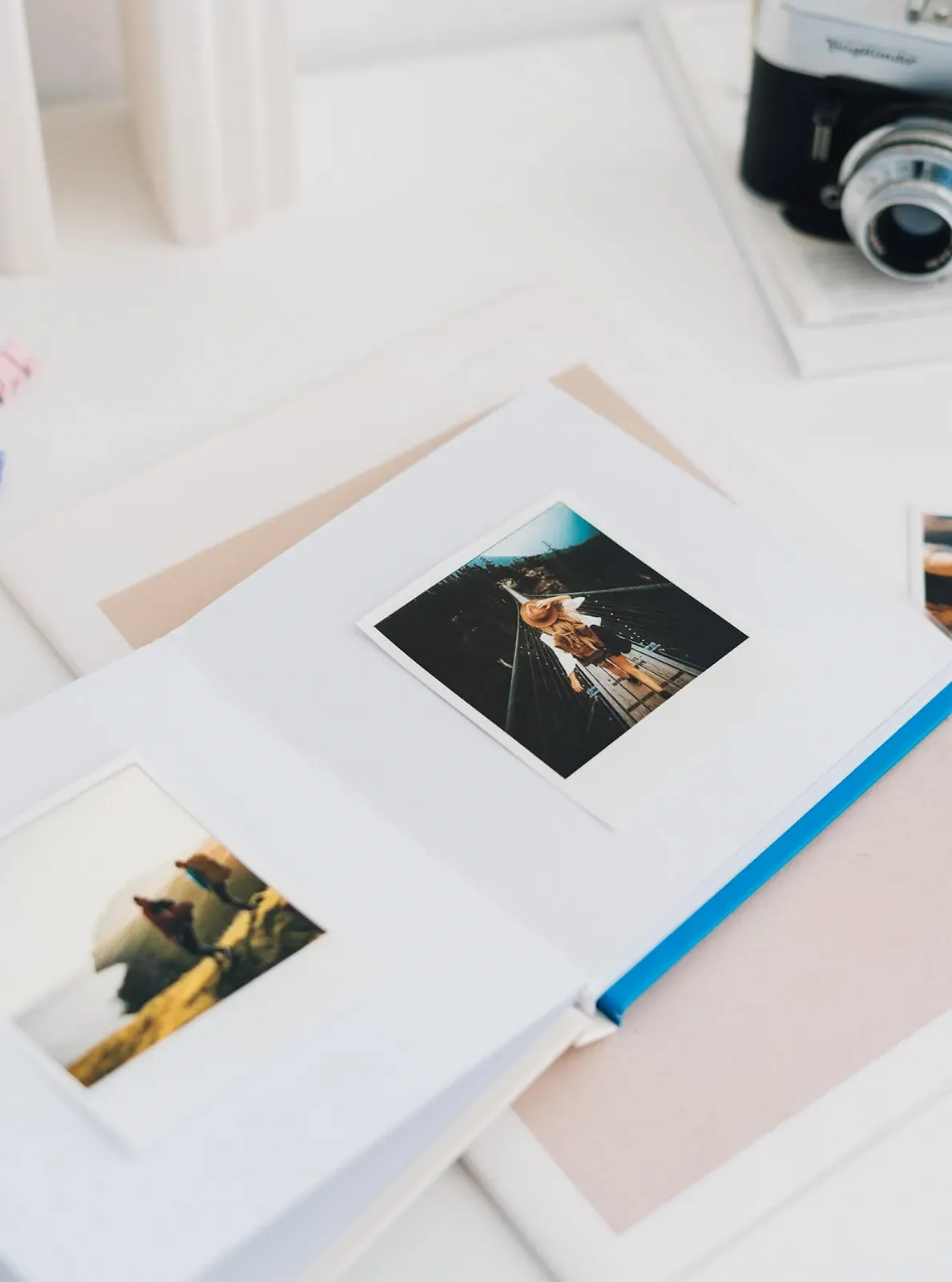 Фотоальбом Grupo Erik Disney Alice in Wonderland 16 x 16 см, 24 самоклеящиеся страницы, фото №6 Фотоальбом Grupo Erik Disney Alice in Wonderland 16 x 16 см, 24 самоклеящиеся страницы, фото №6