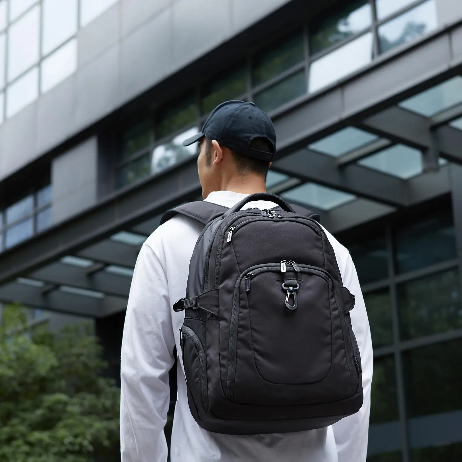 Рюкзак Amazon Basics 17 дюймів Black, фото №7