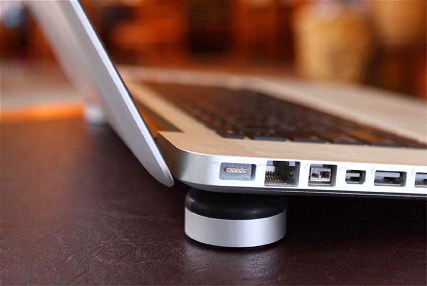 Подставка для ноутбука Mini Stands Air Circulation Tool для Macbook iPad - Черный, фото №5 Подставка для ноутбука Mini Stands Air Circulation Tool для Macbook iPad - Черный, фото №5
