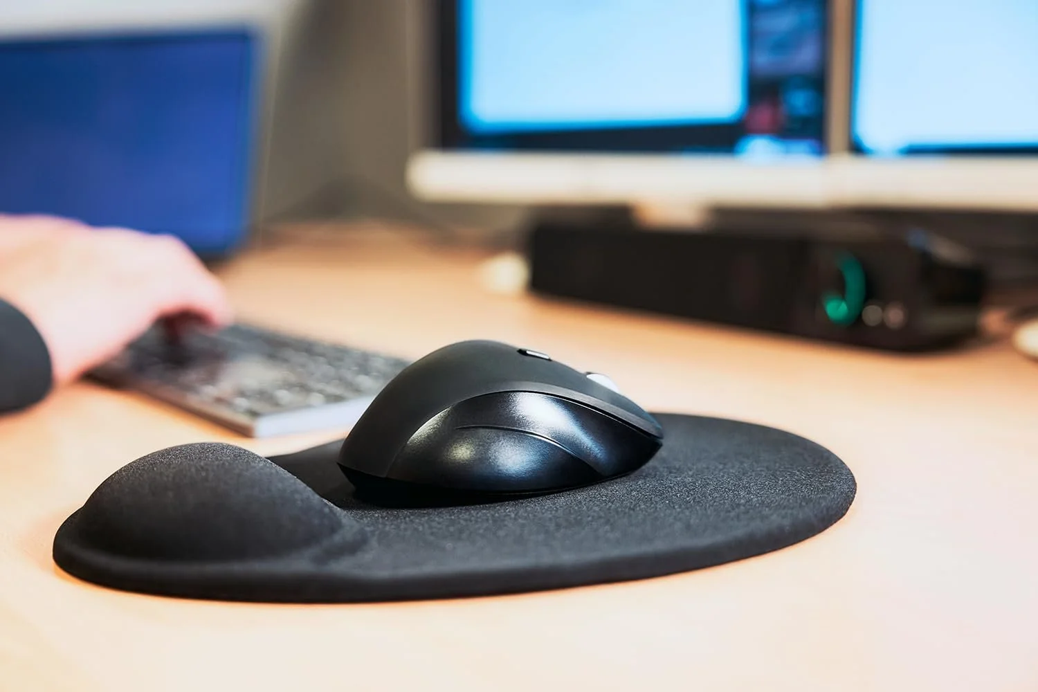 Мышь Speedlink Libera Silent Bluetooth, бесшумная, аккумуляторная, эргономичная, 2 профиля Bluetooth и USB 2.4GHz, колесо прокрутки под большой палец, 3200 DPI, черная, фото №7