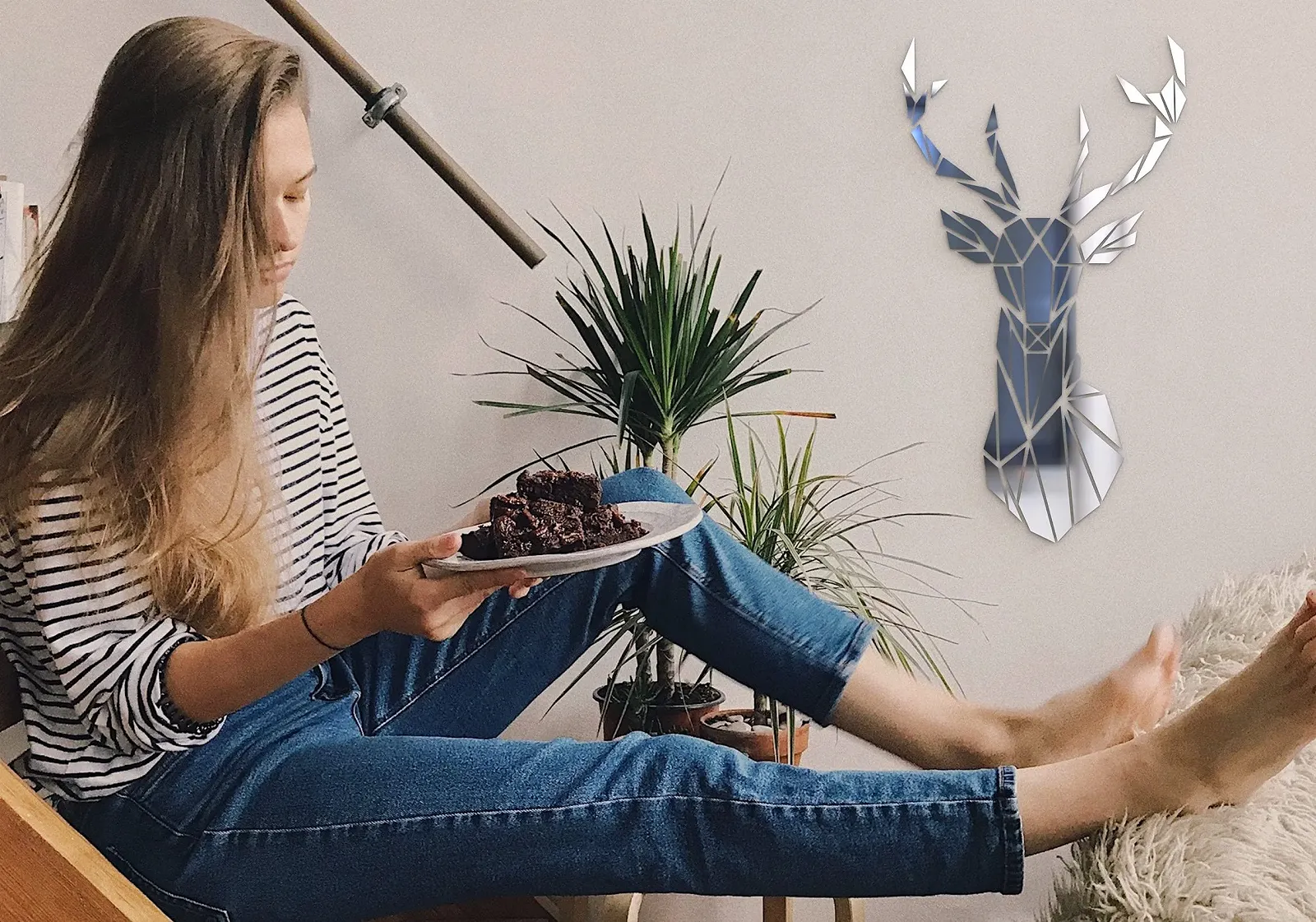 Наклейка на стіну trooplex Дзеркальна 3D Олень Акрилова Срібляста XL 86 см, фото №3 Наклейка на стіну trooplex Дзеркальна 3D Олень Акрилова Срібляста XL 86 см, фото №3