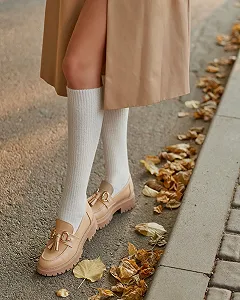 Теплі зимові білі гетри нижче коліна з шерсті мериноса для дівчини - Фото 1