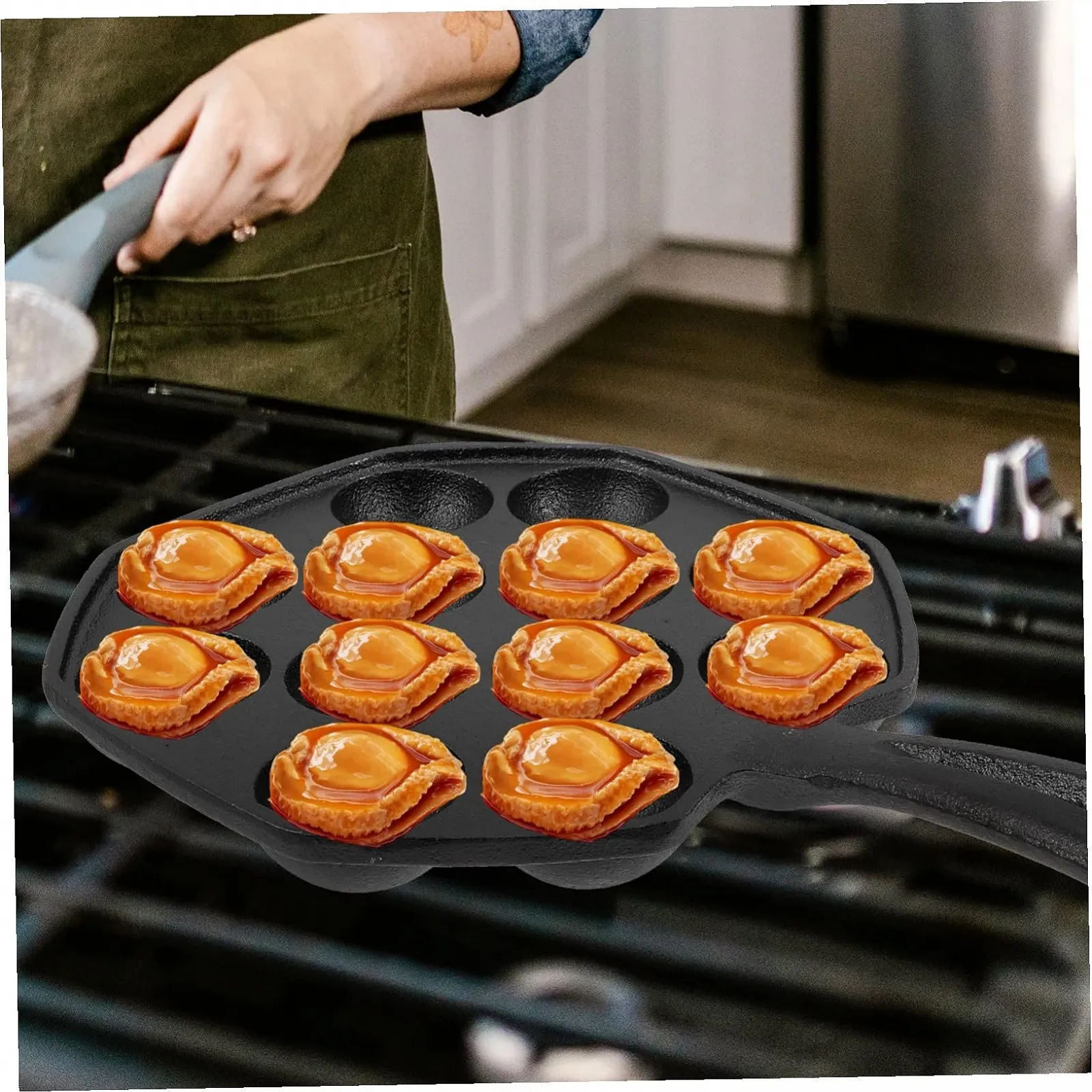 Форма для запекания улиток чугунная с фарфоровой тарелкой антискользящая с ручками, фото №6 Форма для запекания улиток чугунная с фарфоровой тарелкой антискользящая с ручками, фото №6