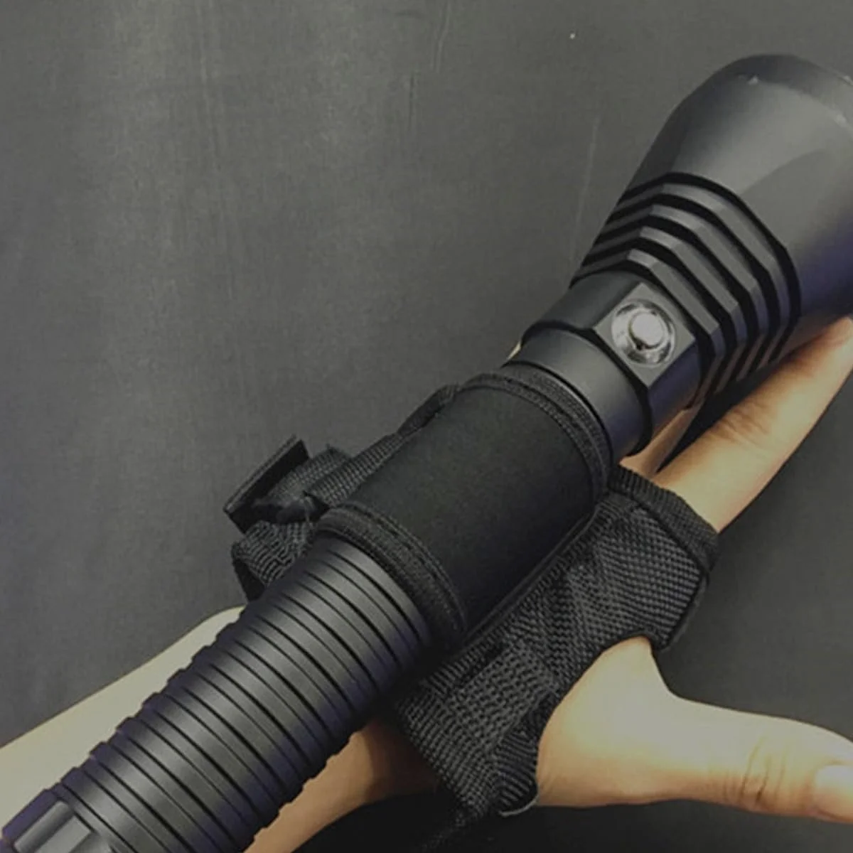 Рукавичка для дайвінгу DOITOOL з регульованим нейлоновим тримачем, ремінець на зап'ястя для підводних ліхтарів 25–33 мм, м'яка, чорна, вільні руки для дайвінгу, нічної риболовлі та ін., фото №3