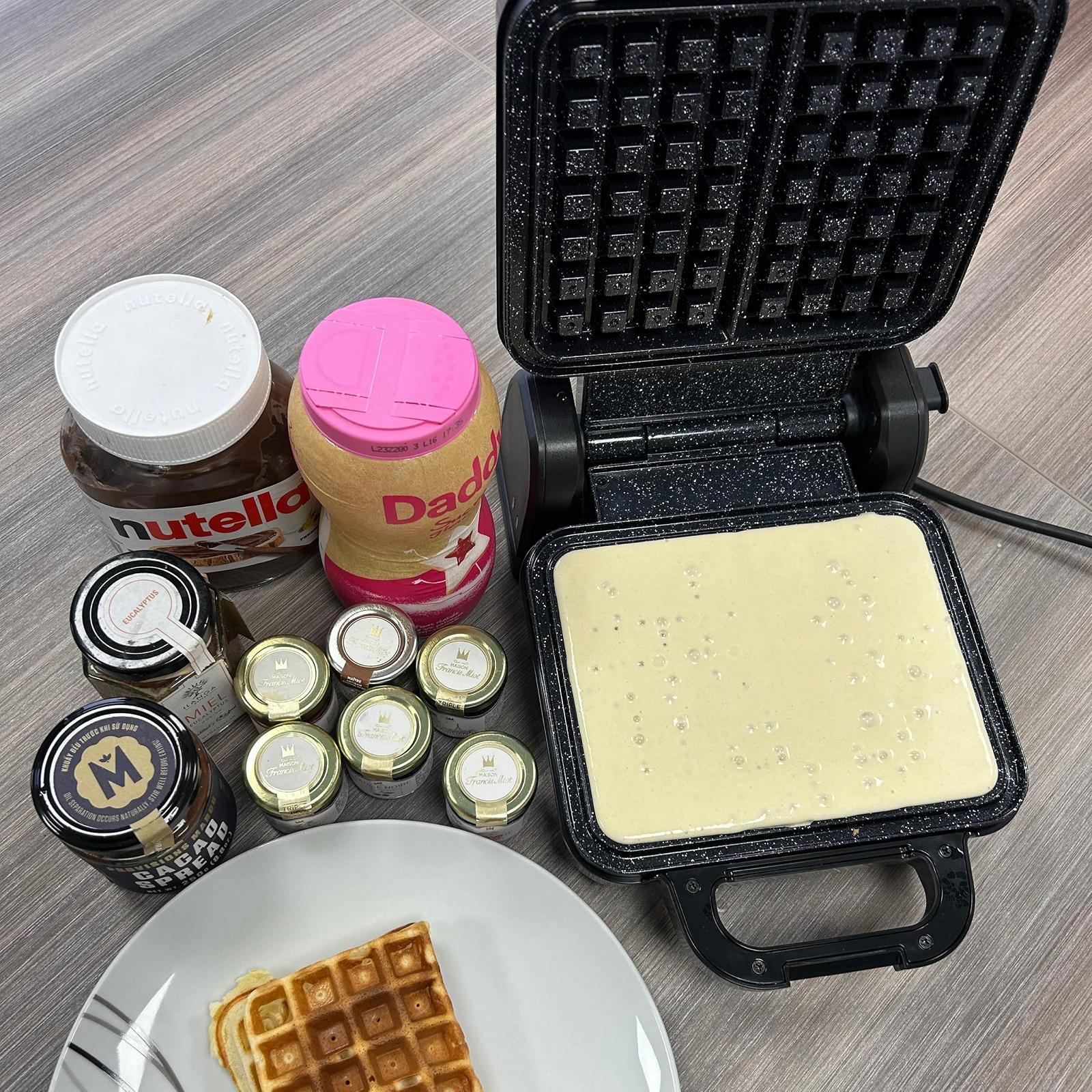 Вафельница LITTLE BALANCE Flip Waffeln, электрическая, вращающееся основание, 1200 Вт, черная, фото №5