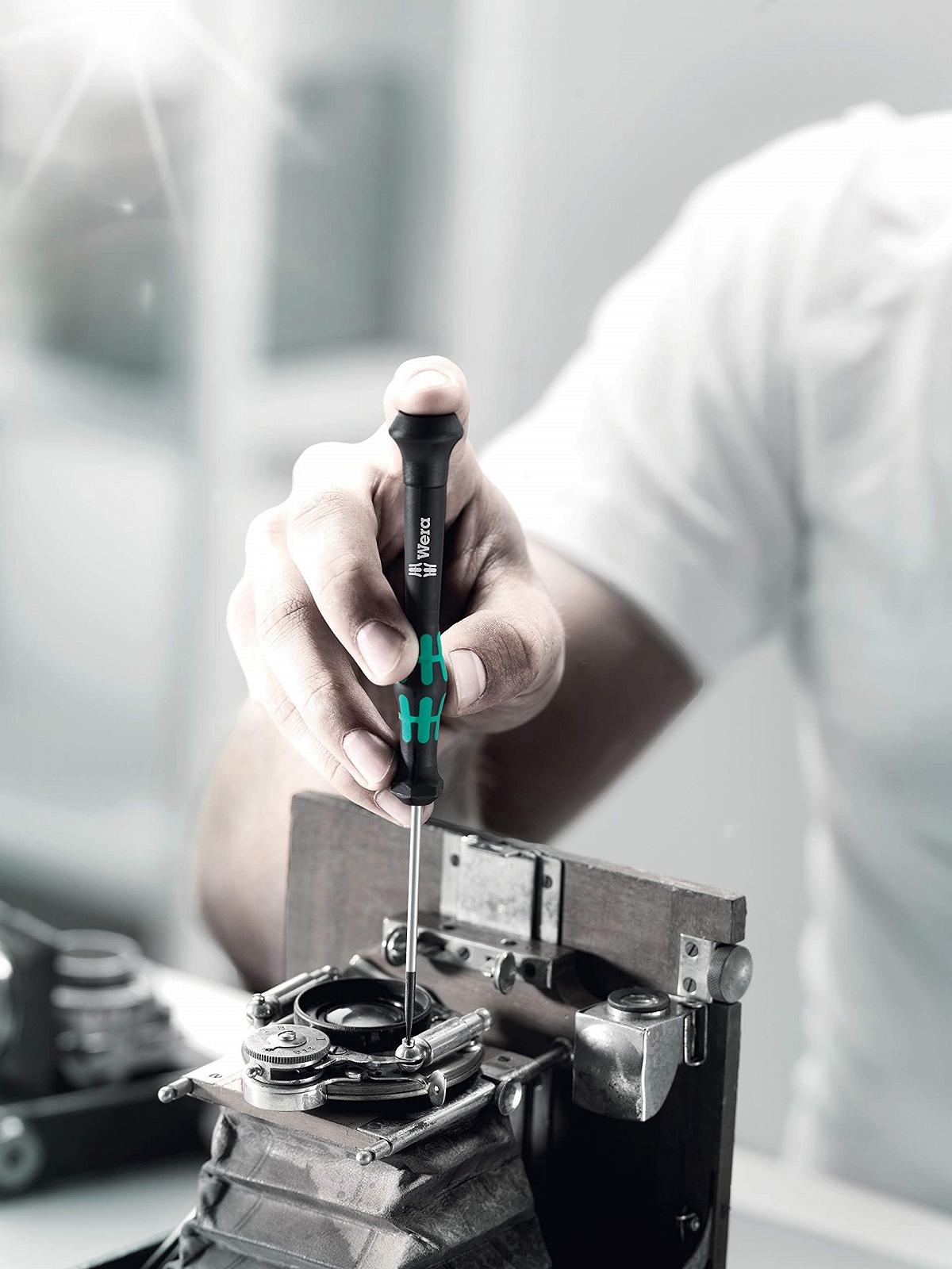 Набор прецизионных отверток Wera Kraftform Micro 12 Universal 1/12 шт. / PH, Slotted, Torx, Hex, фото №19 Набор прецизионных отверток Wera Kraftform Micro 12 Universal 1/12 шт. / PH, Slotted, Torx, Hex, фото №19