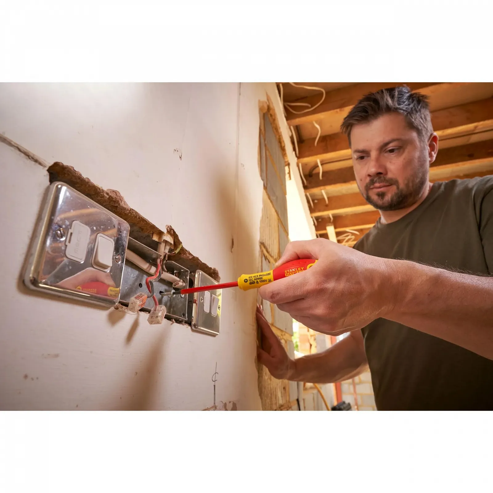 Ізольована шліцьова викрутка Stanley FatMax STA065413 5.5 x 150 мм Червоний та жовтий, фото №9