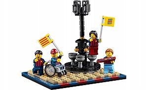 Конструктор Лего LEGO Exclusive Почтение ФК Барселона 40485 synthetic.ua - Фото 1
