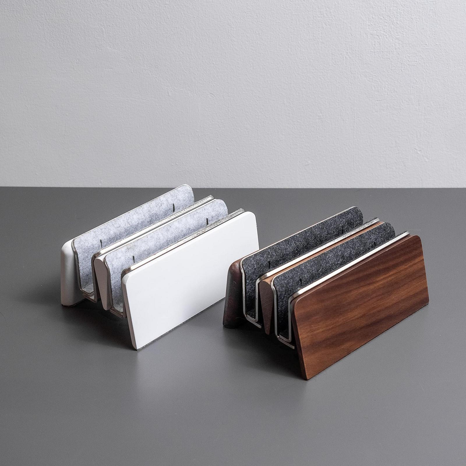 Вертикальна Підставка Raico Док-станція для MacBook з високоякісного горіхового дерева (Горіх, Подвійний слот, Регульована), фото №5