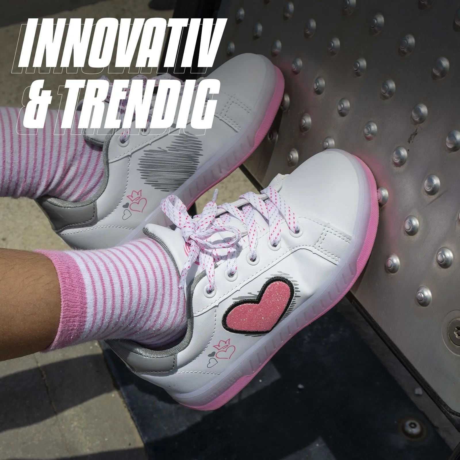 Роликові кросівки Breezy з LED колесами для дітей, LED з колесами, фото №2 Роликові кросівки Breezy з LED колесами для дітей, LED з колесами, фото №2