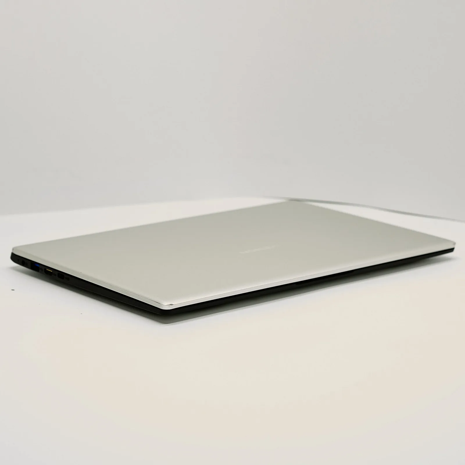 Ультрабук 14" Medion (Lenovo Group) Akoya E4251 Intel RAM 4ГБ SSD 512 ГБ Intel Graphics Метал IPS FullHD Win10 (4828), фото №8 Ультрабук 14" Medion (Lenovo Group) Akoya E4251 Intel RAM 4ГБ SSD 512 ГБ Intel Graphics Метал IPS FullHD Win10 (4828), фото №8