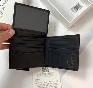 Чоловічий подарунковий набір ремінь та портмоне у фірмовому упакуванні Calvin Klein Jeans synthetic.ua - Фото 1