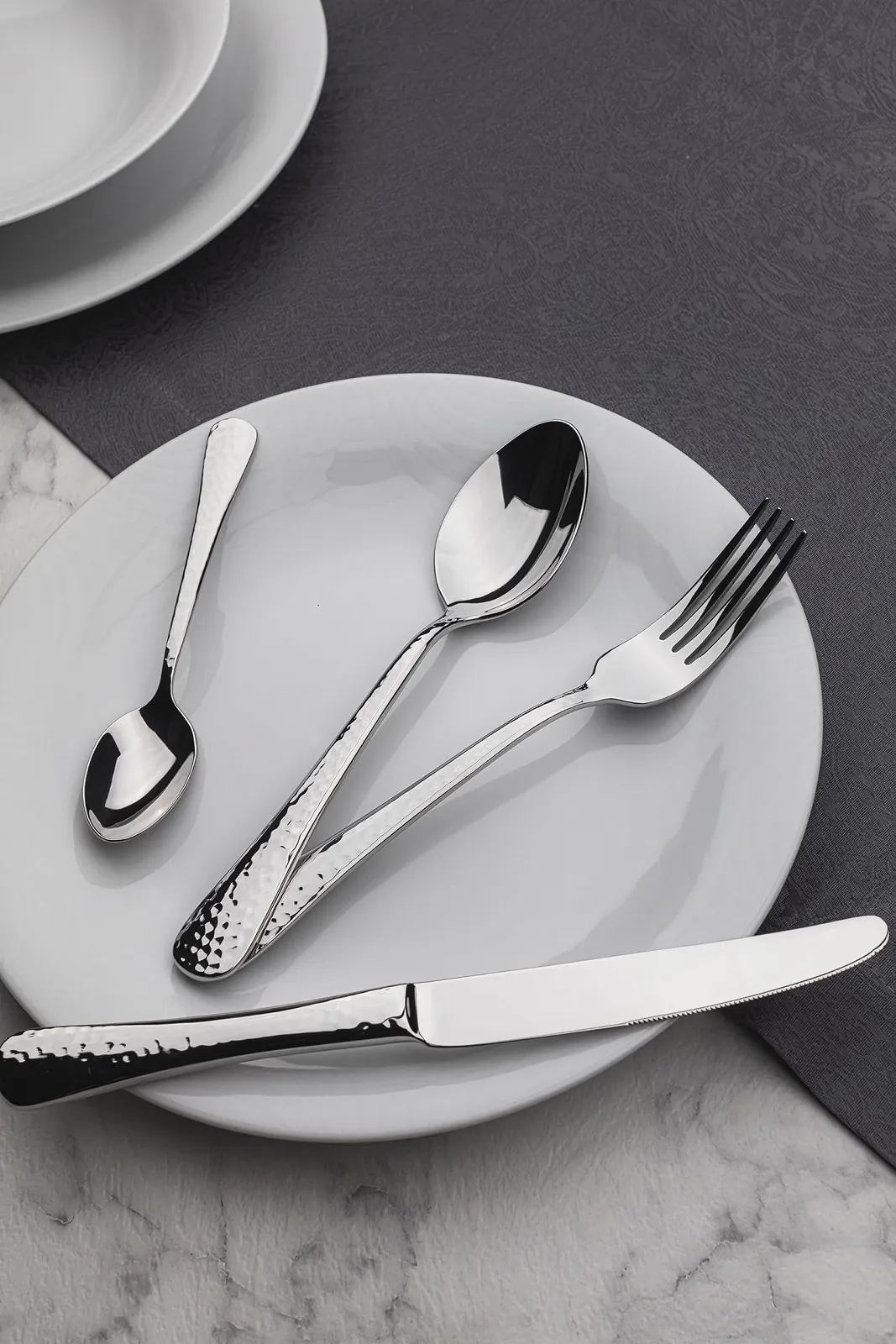 Набір столових приборів Bergner, нержавіюча сталь, хром, 24 предмети, фото №2 Набір столових приборів Bergner, нержавіюча сталь, хром, 24 предмети, фото №2