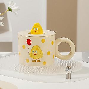 Керамическая кружка с крышкой Kaffeetasse, мультяшный десерт для молочного чая и завтрака synthetic.ua - Фото 1