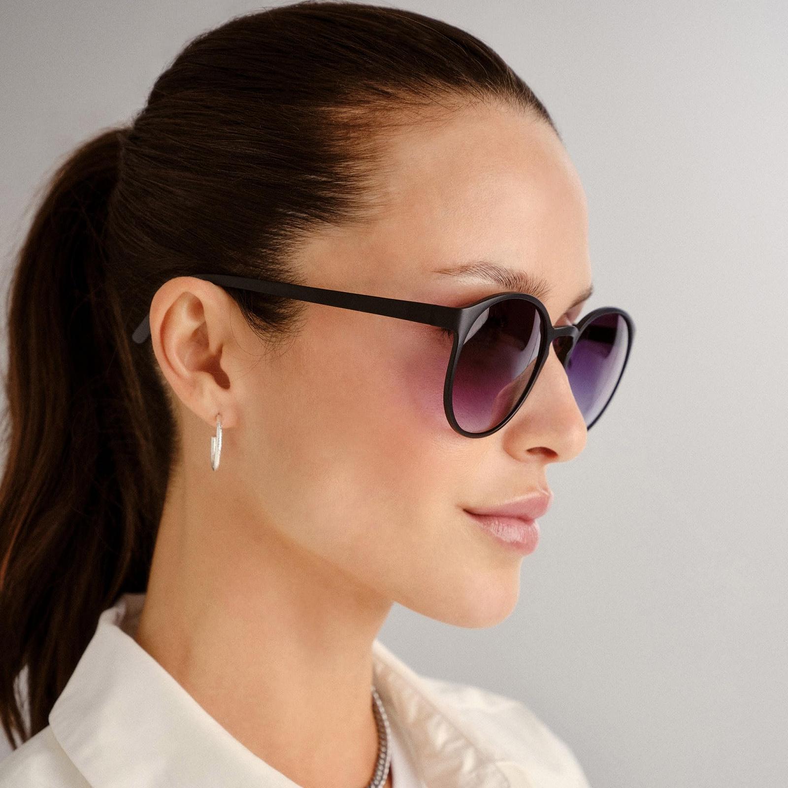 Сонцезахисні окуляри Le Specs SWIZZLE TR LSP1502061, круглі, чорний матовий, з захистом від УФ-випромінювання, фото №5 Сонцезахисні окуляри Le Specs SWIZZLE TR LSP1502061, круглі, чорний матовий, з захистом від УФ-випромінювання, фото №5