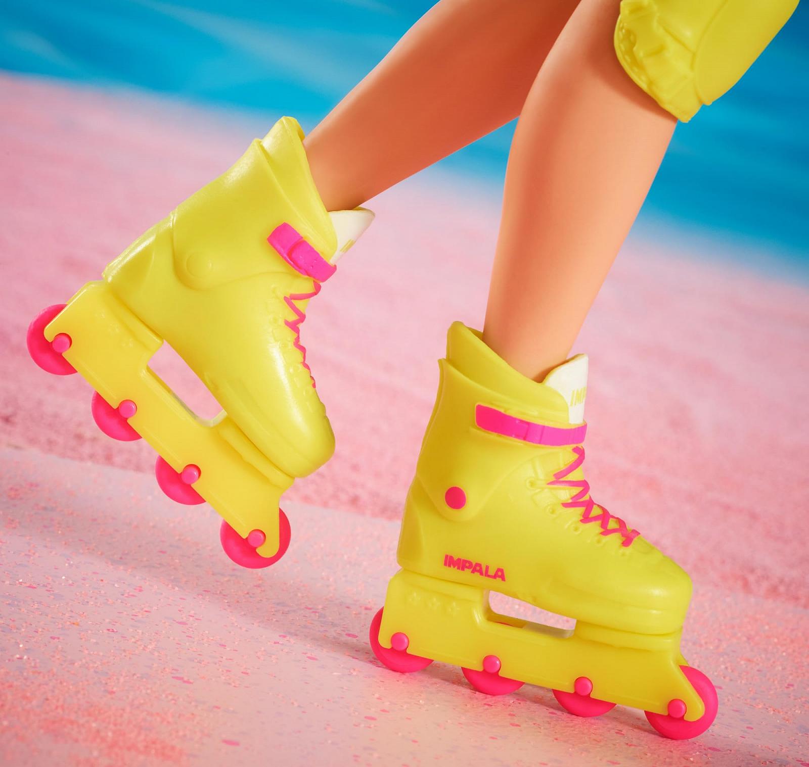 Колекційна лялька Barbie The Movie Ken Неоновий наряд Ретро візерунок Імпала роликові ковзани, фото №4