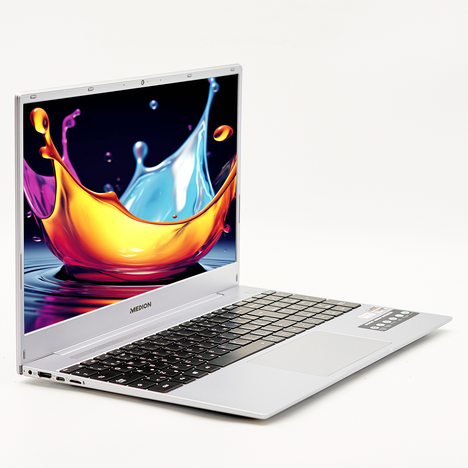 Ноутбук Medion E15303 Ryzen 5 4500U ОЗУ 8 ГБ SSD 512 ГБ AMD Graphics Подсветка клавиатуры Win11, фото №3