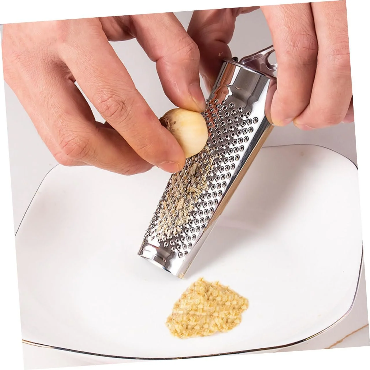 Терка Edelstah Multifunktional для імбиру, часнику, цедри лимона, сиру, горіхів та фруктів, фото №4 Терка Edelstah Multifunktional для імбиру, часнику, цедри лимона, сиру, горіхів та фруктів, фото №4