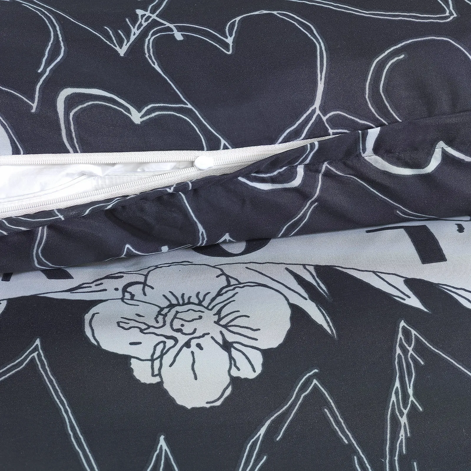 Комплект постільної білизни з мікрофібри BaSaTex для пар двосторонній мотив 4 предмети 2 x 135 x 200 см + 2 x 80 x 80 см Till The Death Dark, фото №3