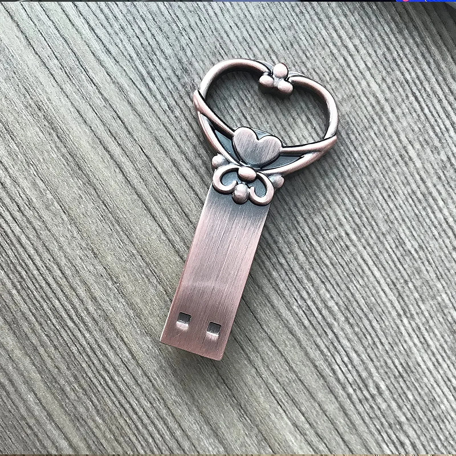 USB-флеш-накопичувач Heart Shape Metal USB 3.0 64 ГБ Бронзовий, фото №5 USB-флеш-накопичувач Heart Shape Metal USB 3.0 64 ГБ Бронзовий, фото №5