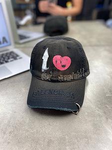 Кепка Balenciaga Piercing черная gu581 - Фото 1