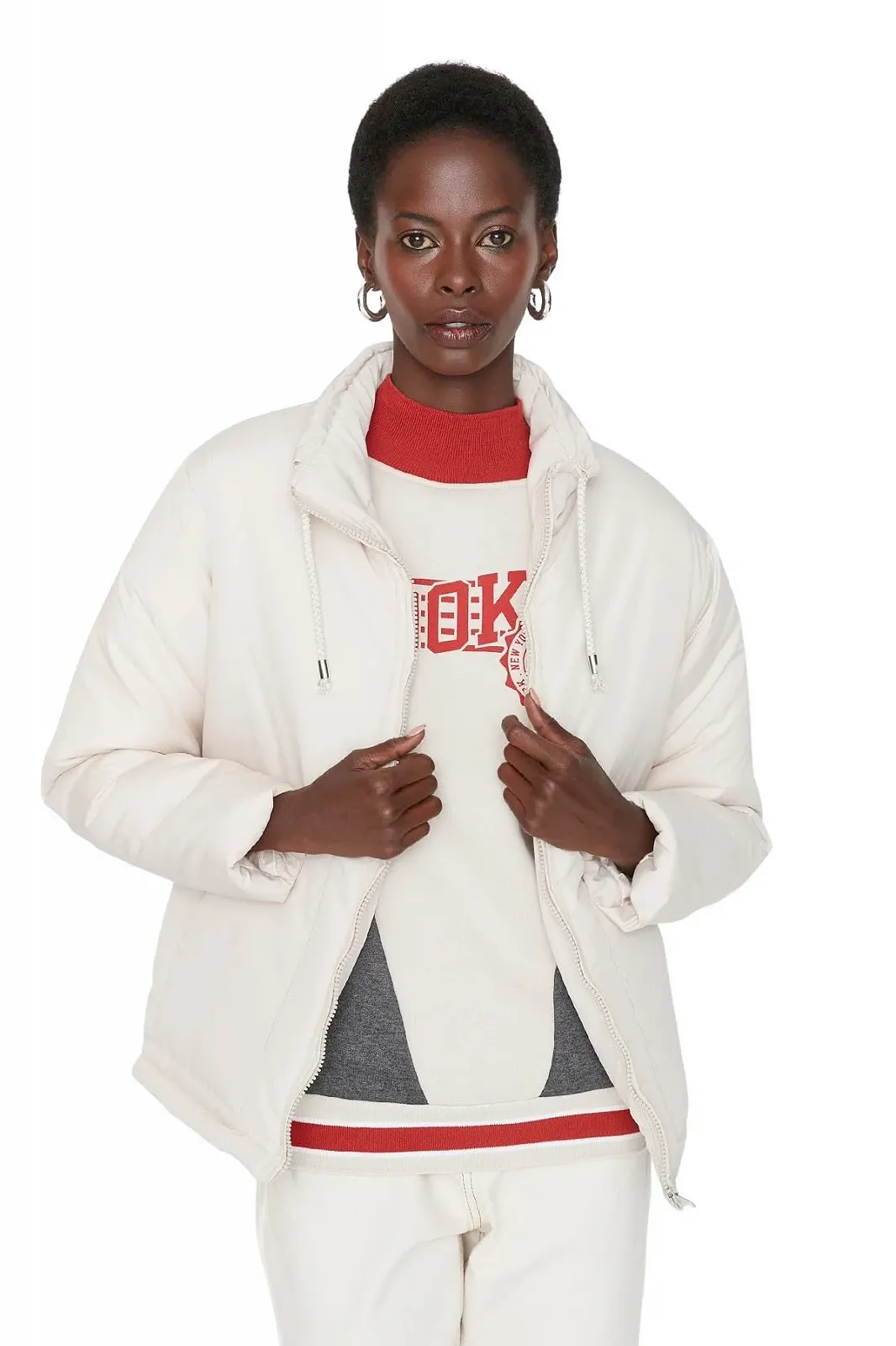 Женское зимнее пальто TRENDYOL, двубортное, однотонное, фото №1