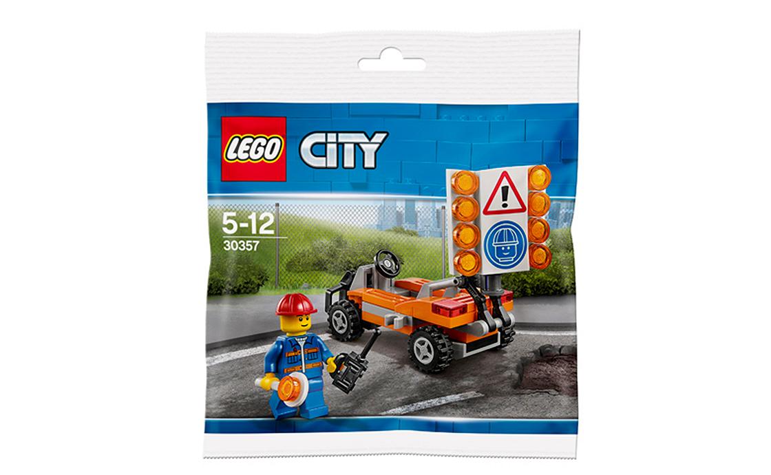 Детский конструктор LEGO City Работник дорожной службы (30357), фото №1