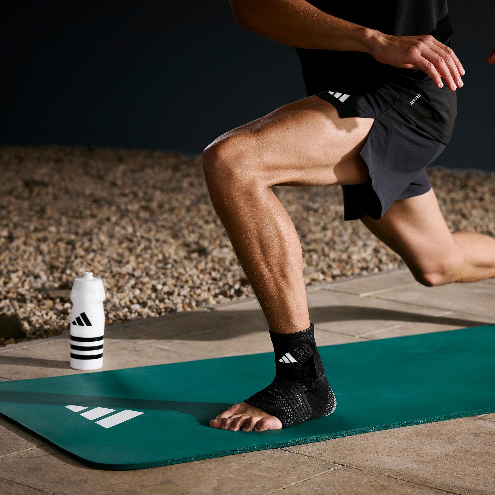 Бандаж для голеностопа adidas Aeroready XL, фото №9 Бандаж для голеностопа adidas Aeroready XL, фото №9