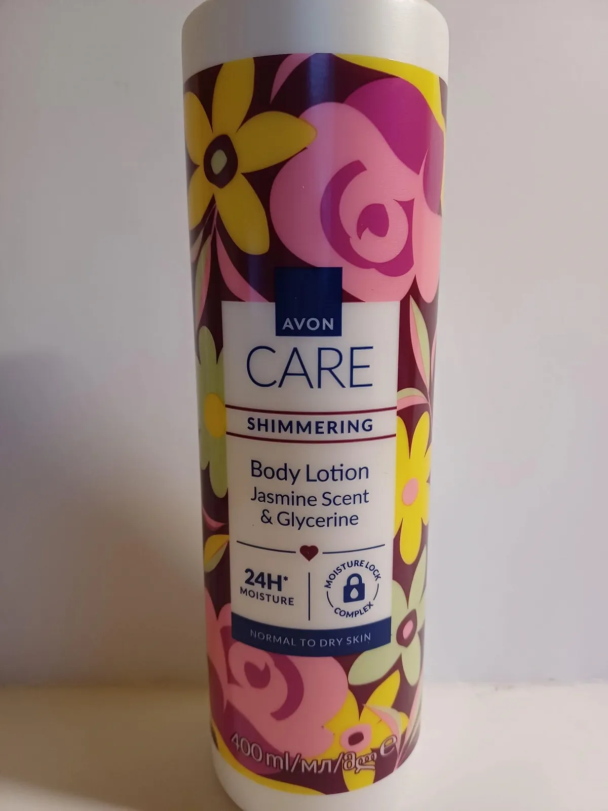 Лосьйон для тіла Avon Care Shimmering з ароматом жасмину та гліцерином 400 мл, фото №1 Лосьйон для тіла Avon Care Shimmering з ароматом жасмину та гліцерином 400 мл, фото №1