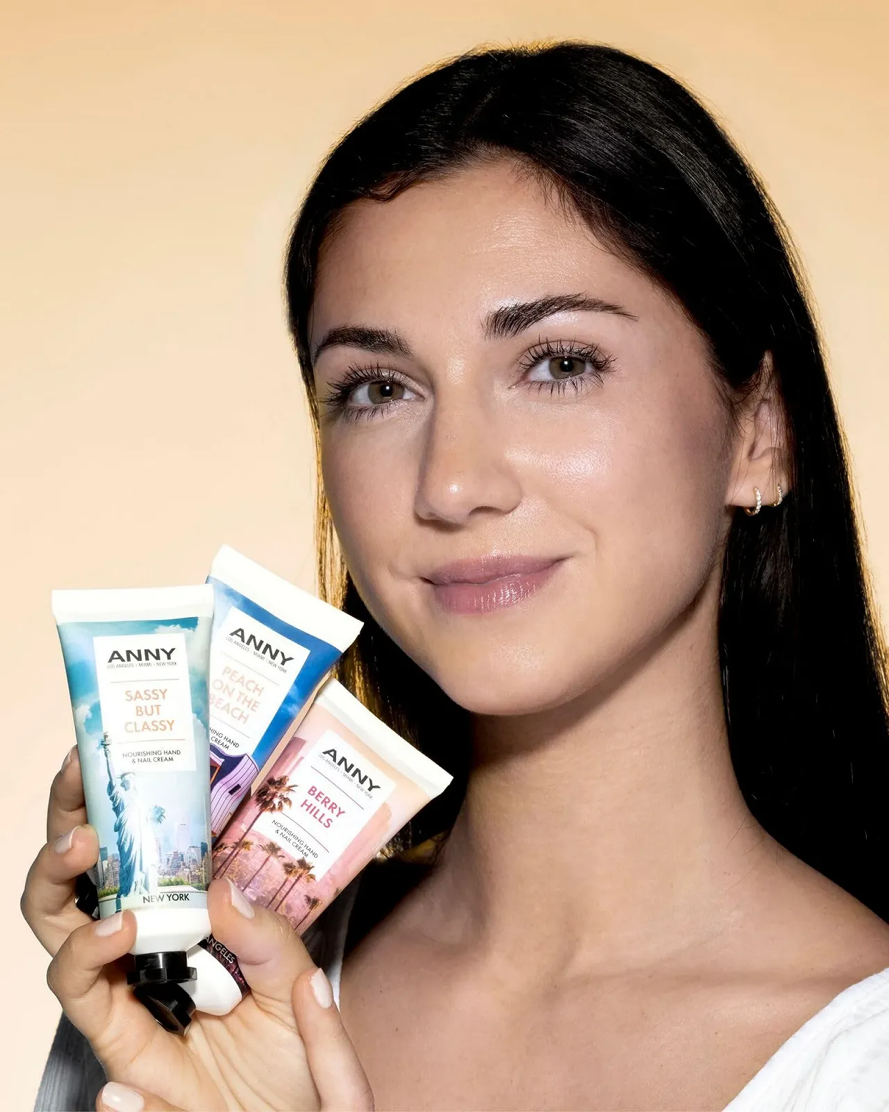 Крем для рук та нігтів ANNY Живильний Sassy but Classy з маслом ши, пантенолом, фото №5