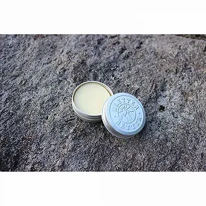 Бальзам для рук Skin Disc 18 г в жестяной банке - Веганский бальзам для рук - 100% натуральные ингредиенты - Ускоряет регенерацию кожи - Уход за кожей после скалолазания и боулдеринга synthetic.ua - Фото 1