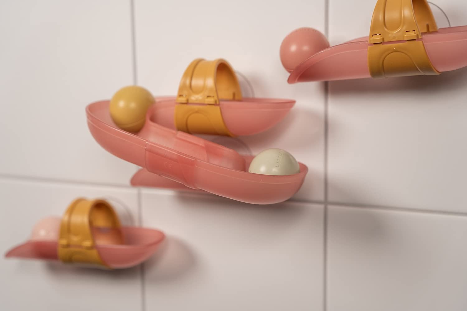 Іграшка для ванни Little Dutch Конструктор для ванни з кульками Рожевий, фото №7