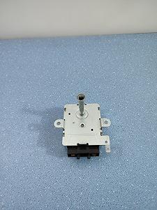 Мотор вертела гриля KXTYZ T125°C 6W вал под квадрат synthetic.ua - Фото 1