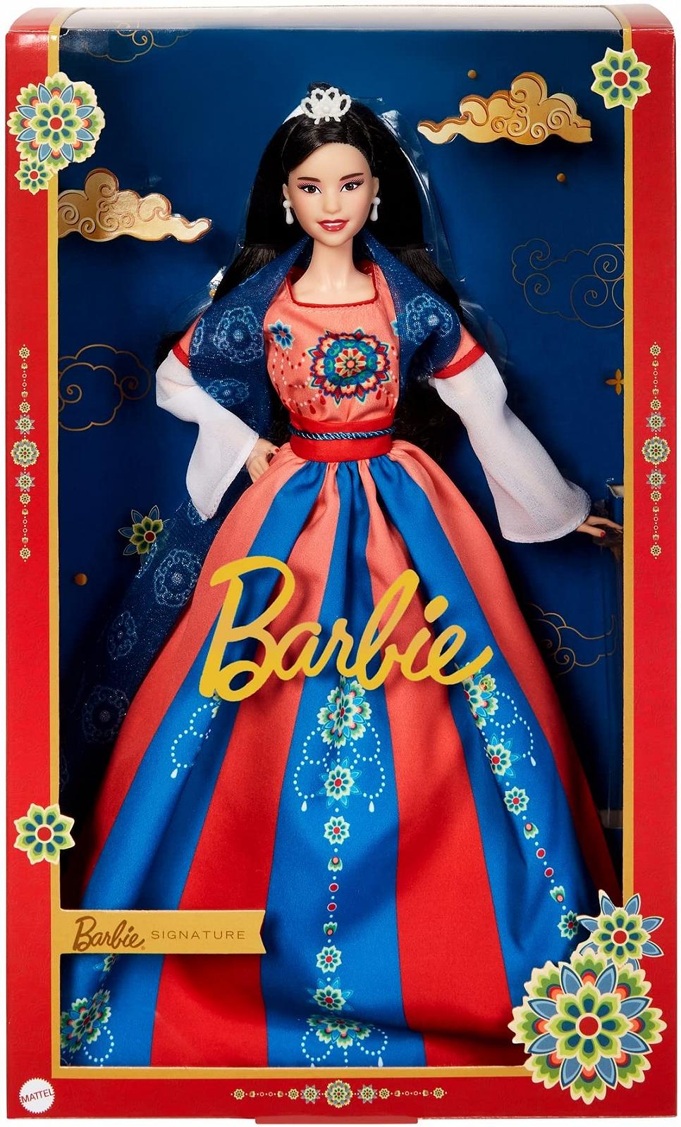 Лялька Barbie Lunar New Year Колекційна з традиційною сукнею Хемфу та китайськими принтами, натхненними печерними розписами Дуньхуан, фото №6 Лялька Barbie Lunar New Year Колекційна з традиційною сукнею Хемфу та китайськими принтами, натхненними печерними розписами Дуньхуан, фото №6