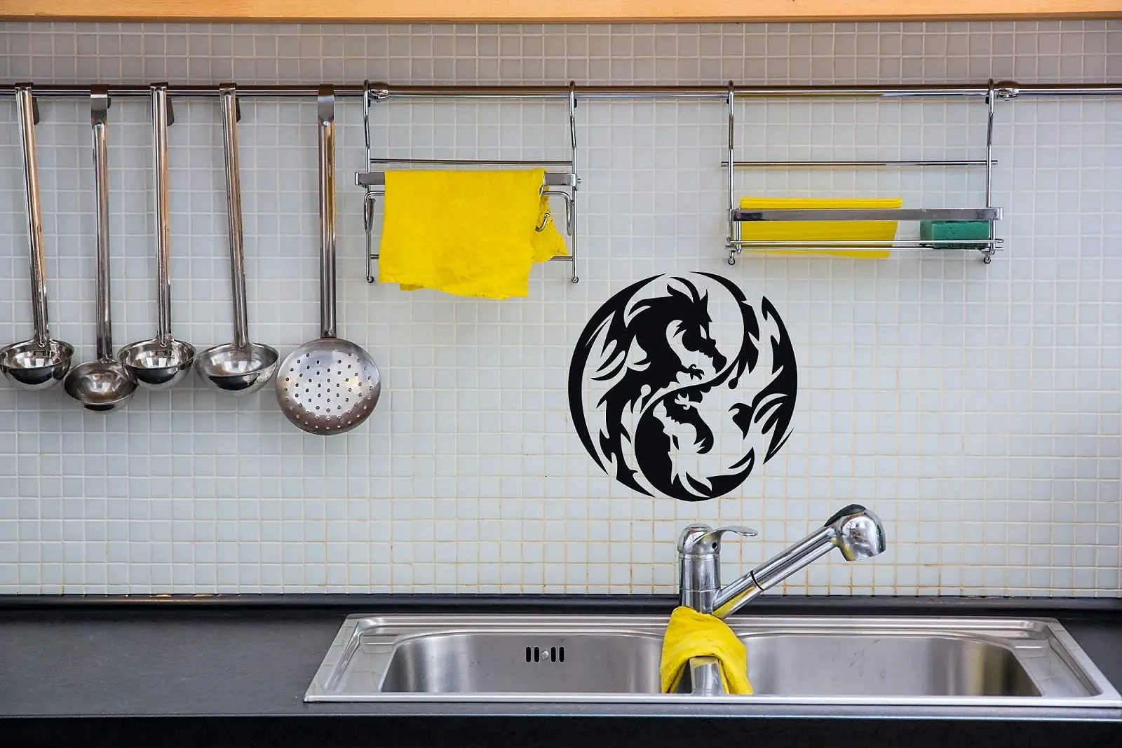 Настенная наклейка A432 Yin Yang Dragon 60 см x 60 см Черная, фото №4