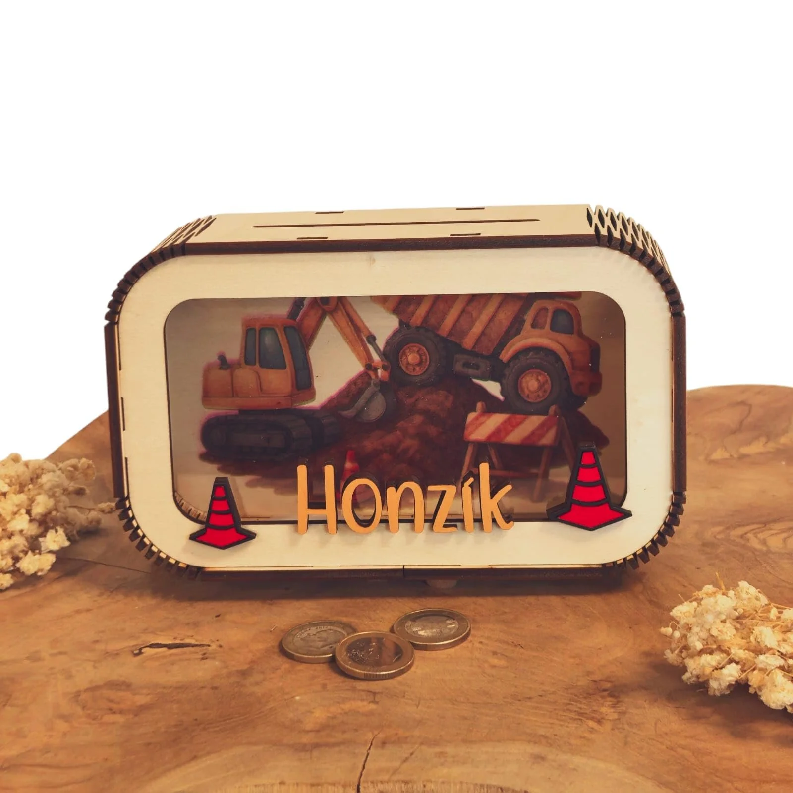 Скарбничка Lilubi з дерева з мотивом екскаватора персоналізована, фото №3
