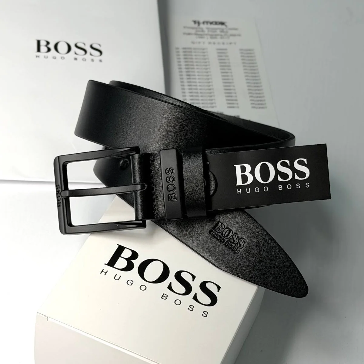 Чоловічий шкіряний ремінь BOSS, з чорною пряжкою, фото №1