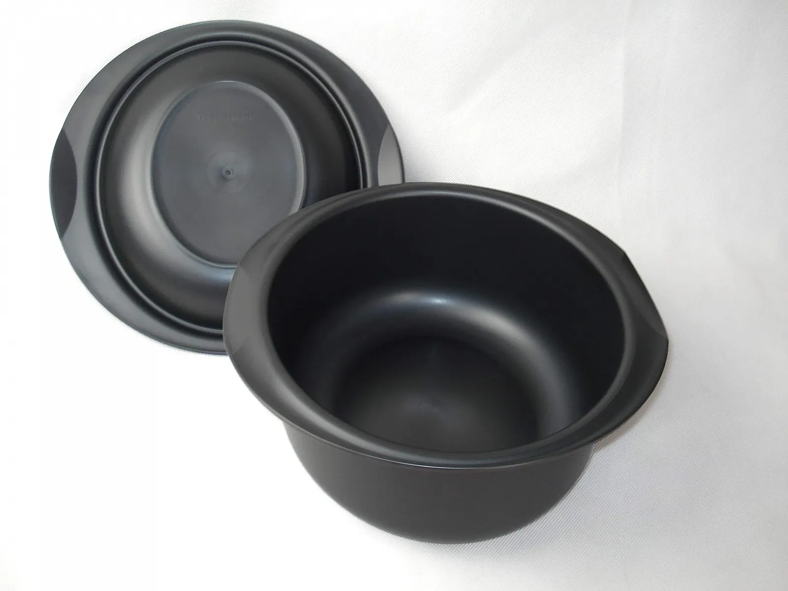 Кастрюля Tupperware UltraPro 8197 круглая 5,0 л черная, фото №4 Кастрюля Tupperware UltraPro 8197 круглая 5,0 л черная, фото №4