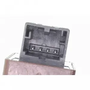 Перемикач розблокування багажника VEMO V10-73-0436 Green Mobility Parts для SEAT synthetic.ua - Фото 1