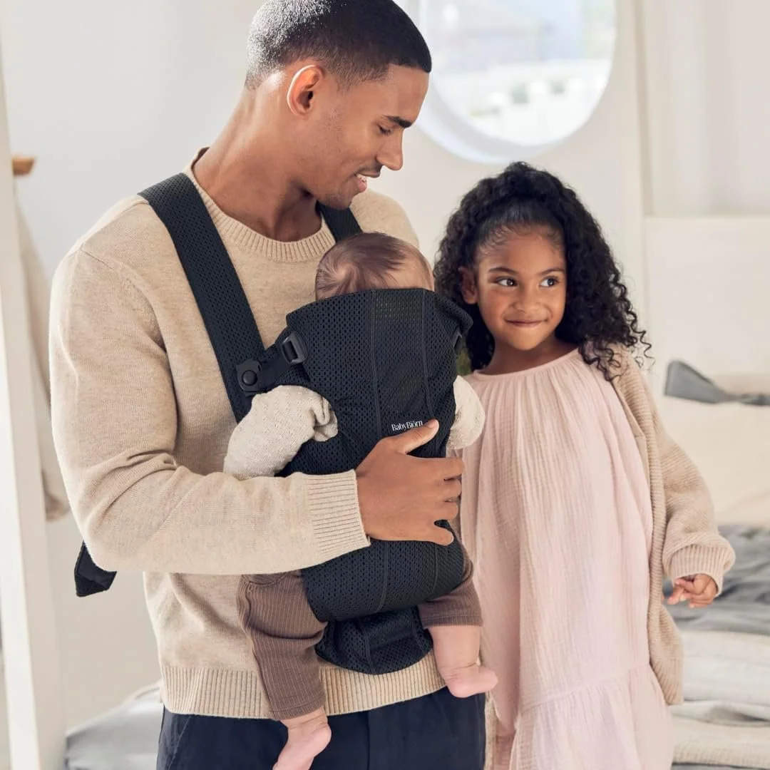 Рюкзак-переноска BabyBjörn Babytrage Mini / Чорний, фото №9